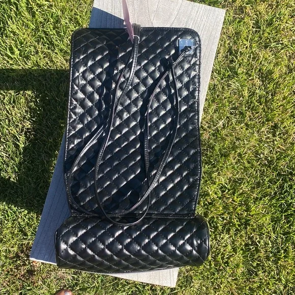 Cosmetic roll up  ✨NWT ✨ - Picture 9 of 10